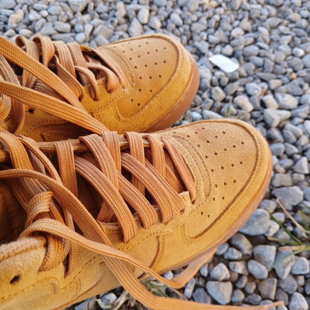 Nike Air Force 1 High LV8 Streetwear/Lifestyle Shoes Size 5 Youth/6.5 Women - Picture 6 of 10